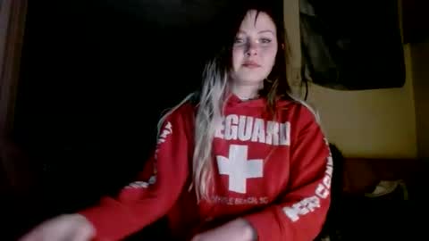 Snapshot of kipsy420 chatting on March 25, 9:48 am Kipsy Rose online show from March 25, 9:48 am