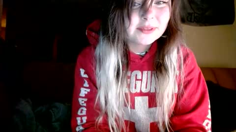 Snapshot of kipsy420 chatting on March 30, 7:42 am Kipsy Rose online show from March 30, 7:42 am