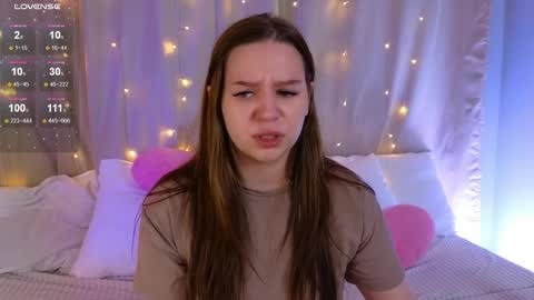 Kira Briis online show from April 6, 6:42 pm