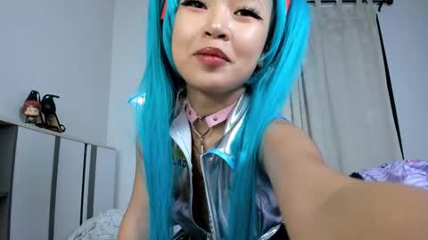 Snapshot of kira_dream17 chatting on February 15, 10:55 am Kira online show from February 15, 10:55 am