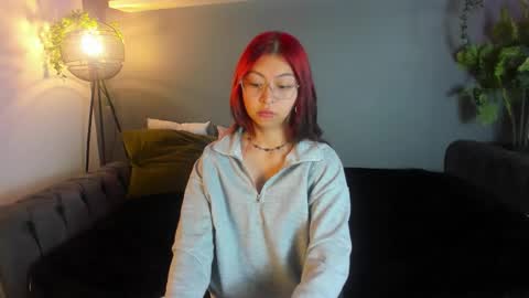 kira_exe online show from February 19, 11:39 am