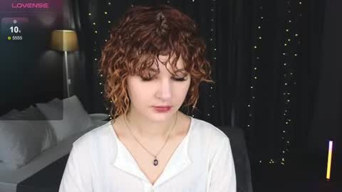 Snapshot of kira_fluffy chatting on June 24, 12:09 am Kira online show from June 24, 12:09 am