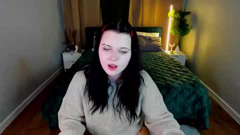 kira online show from February 18, 1:23 am