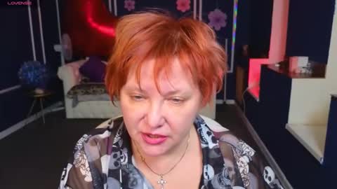 Kira Kennet online show from April 27, 7:45 pm