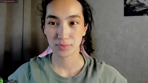 Aura online show from November 26, 3:29 am