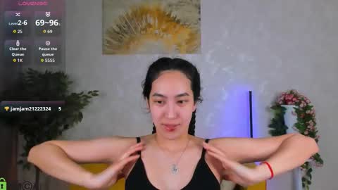 Aura online show from February 5, 12:15 am