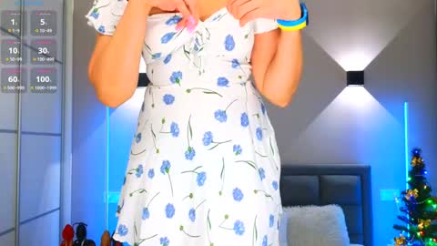 Kira online show from December 22, 3:33 am