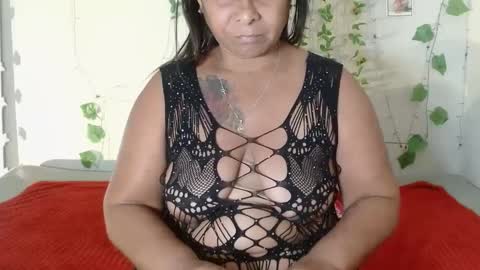 kira-squir online show from September 25, 7:45 am