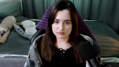 Kira  follow me  online show from February 14, 2:54 pm