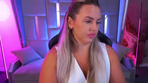 Kira online show from September 19, 9:37 pm