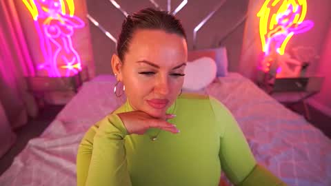 Kira online show from September 25, 10:02 pm