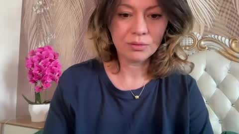 KiraDivine online show from May 7, 12:54 pm