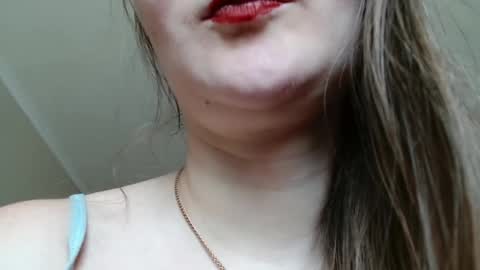 KiraGoldens online show from March 26, 12:11 pm