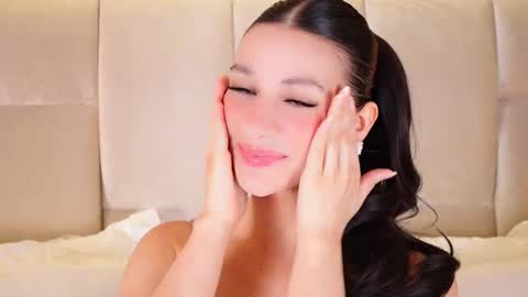 kira online show from December 20, 1:56 am