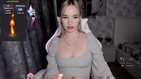 kirakrox online show from October 16, 7:15 pm