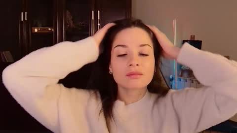 kiravair online show from November 9, 6:12 am