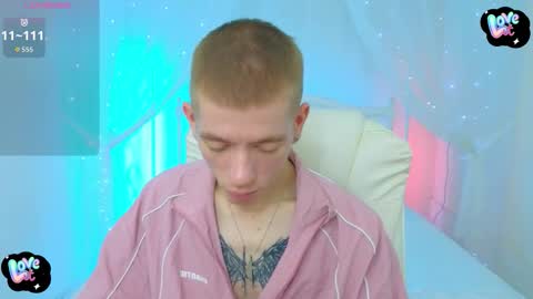    online show from October 25, 6:02 pm