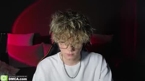 Snapshot of kirill_20_cm chatting on March 15, 12:05 am Kirill and Andrey online show from March 15, 12:05 am