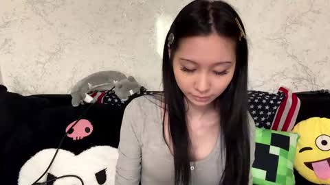Hina online show from April 30, 1:17 pm