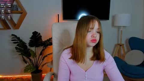 Kiss Moon online show from February 3, 6:57 pm