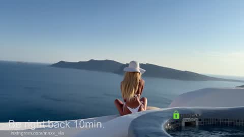 Alexandra online show from July 31, 6:29 pm
