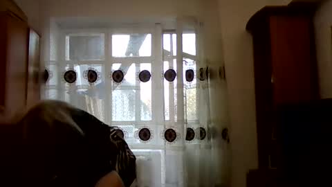 kissandbelle online show from November 1, 7:54 am