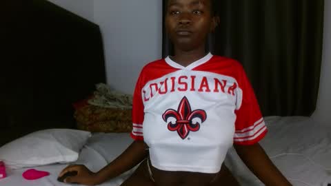 kisses_galore online show from March 9, 8:24 pm