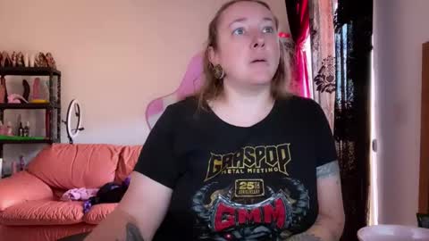 Snapshot of kissica chatting on October 29, 6:15 am kissica online show from October 29, 6:15 am