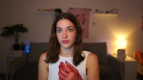 Sisi online show from October 31, 2:29 pm