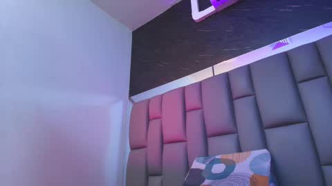 BELLA FLAME online show from September 30, 7:08 pm