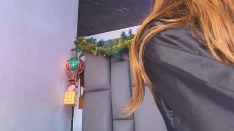 BELLA FLAME online show from December 3, 7:12 pm