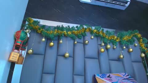 BELLA FLAME online show from December 16, 7:08 pm