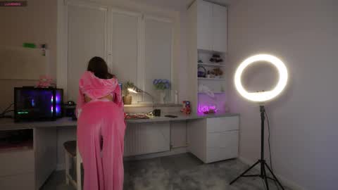 Snapshot of kissmesloww chatting on November 2, 3:03 pm Snezhana online show from November 2, 3:03 pm