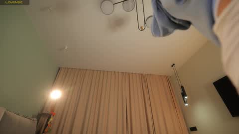 Snapshot of kissmesloww chatting on November 8, 3:01 pm Snezhana online show from November 8, 3:01 pm