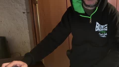 Snapshot of kissofbanned1983 chatting on January 10, 9:44 am kissofbanned1983 online show from January 10, 9:44 am