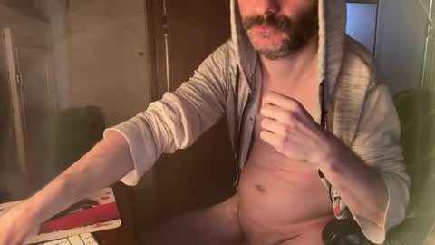 kissofbanned1983 online show from May 9, 8:41 am