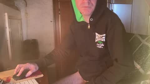 kissofbanned1983 online show from May 17, 6:22 am