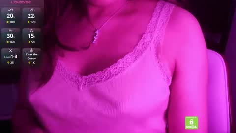 J online show from February 12, 7:20 pm