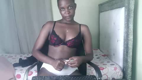 kisssmiles online show from September 18, 6:32 pm