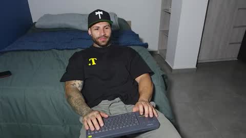 kite__ online show from September 25, 3:32 am