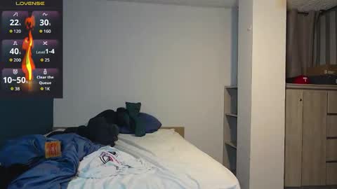 kite__ online show from October 27, 3:43 am