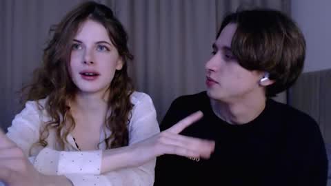 Snapshot of kitkatsweetspot chatting on January 6, 4:32 pm kitkatsweetspot online show from January 6, 4:32 pm