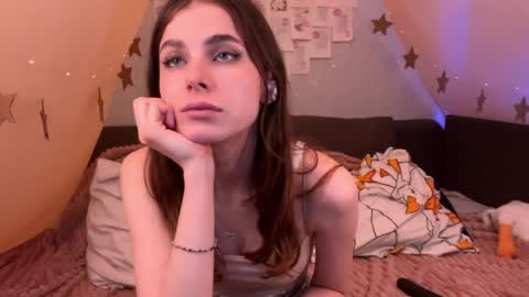 Snapshot of kitkatsweetspot chatting on March 28, 5:56 pm kitkatsweetspot online show from March 28, 5:56 pm