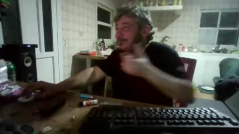 kitoss_40 online show from February 5, 3:33 am