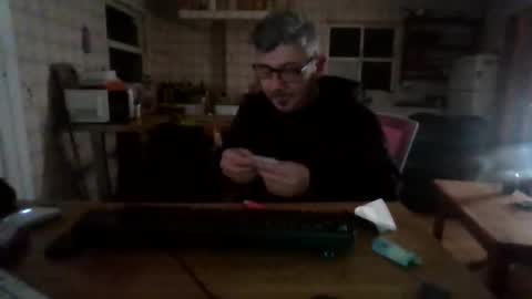 kitoss_40 online show from February 18, 4:30 am