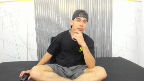 kitsune_44 online show from March 27, 7:02 pm