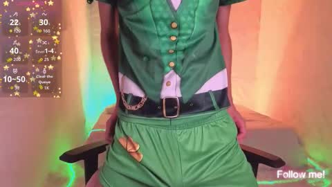 Snapshot of kitsuneplay_ chatting on January 10, 9:30 pm Salvatore online show from January 10, 9:30 pm