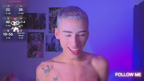 Snapshot of kitsuneplay_ chatting on July 10, 12:15 am Salvatore online show from July 10, 12:15 am