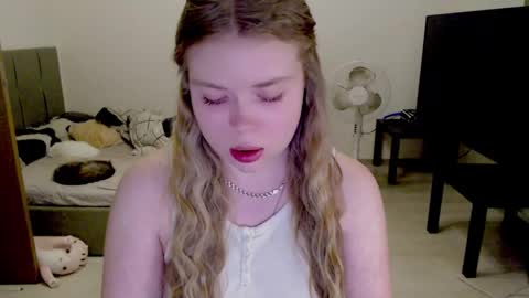 Jennyblonde and Emmabrunette online show from November 7, 1:22 pm