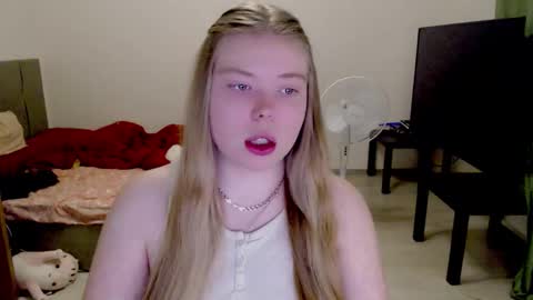 Jennyblonde and Emmabrunette online show from January 7, 3:14 pm